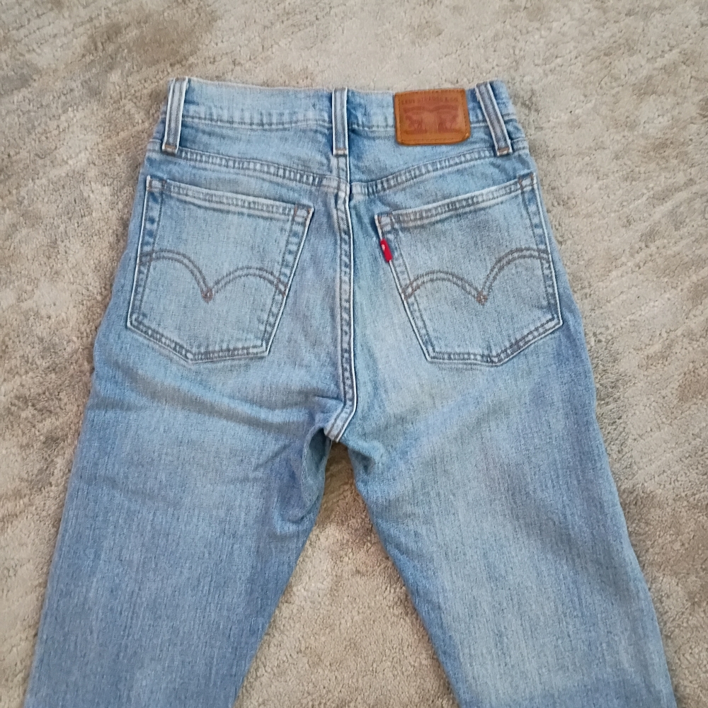 Levi's Wedgie Skinny Distressed Button Fly High Rise Jeans - Picture 5 of 7